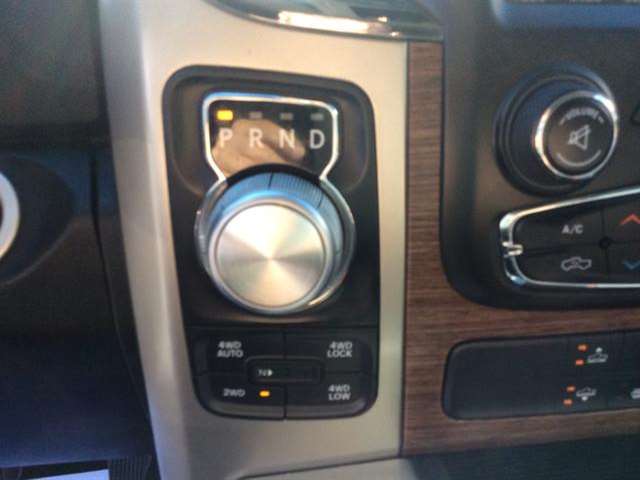 2014 RAM Ram Pickup 1500 4x4 Laramie 4dr Crew Cab 5.5 ft. SB Pickup